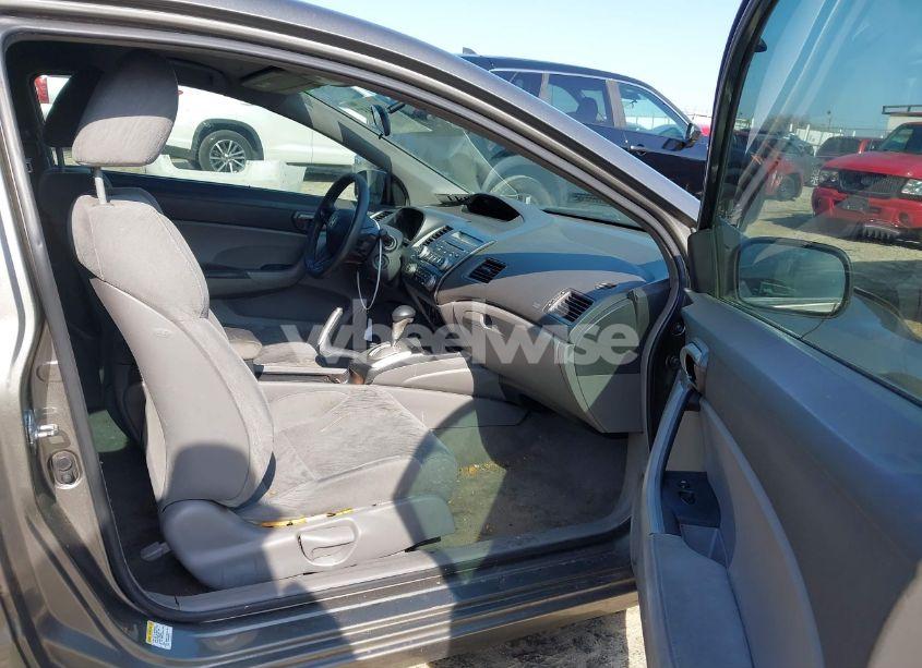 Photo 5 of 2008 Honda Civic LX (VIN 2HGFG126X8H577902)