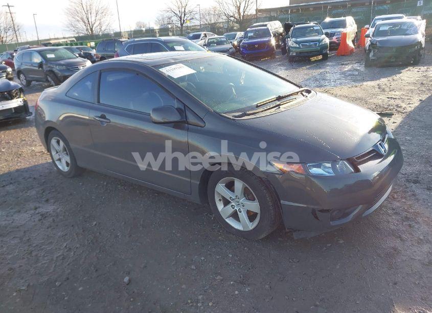 2008 Honda Civic EX (VIN 2HGFG12808H519105) main photo