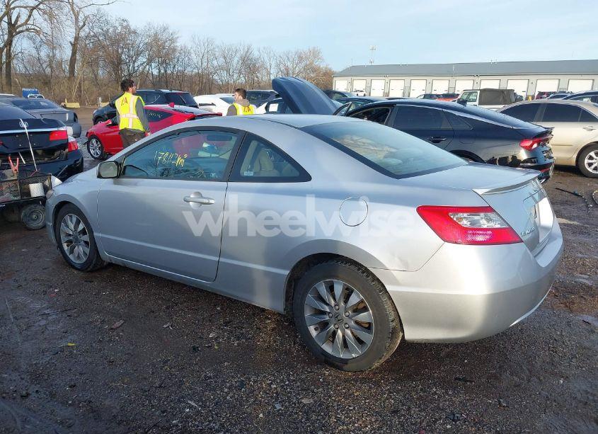 Photo 3 of 2009 Honda Civic EX (VIN 2HGFG12839H513025)