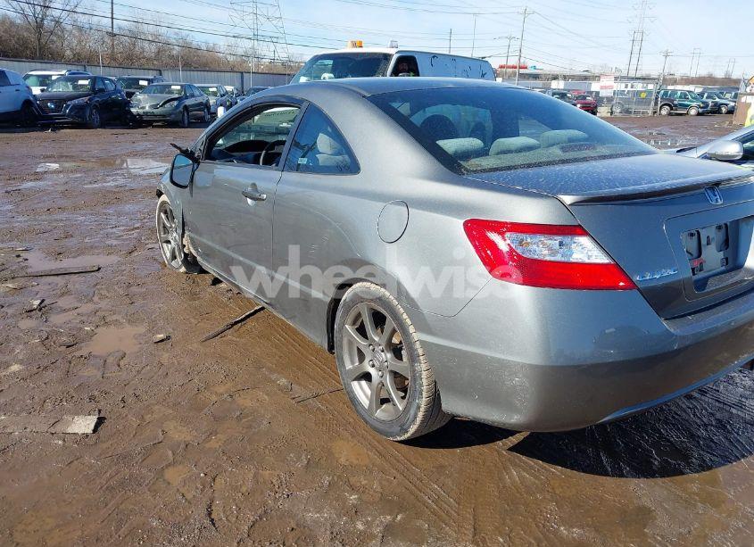 Photo 3 of 2007 Honda Civic EX (VIN 2HGFG12847H516657)