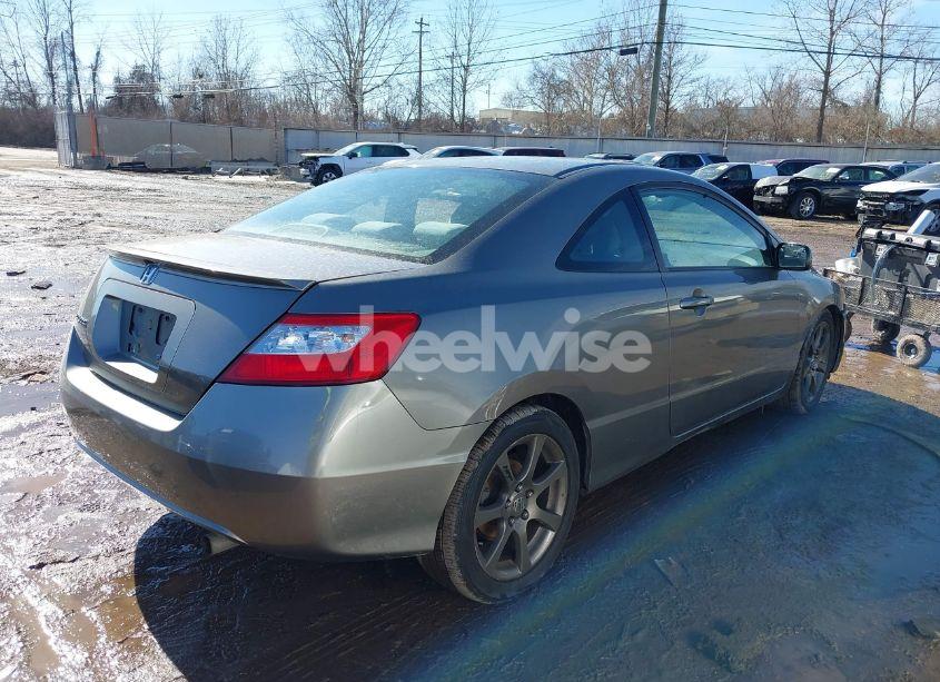 Photo 4 of 2007 Honda Civic EX (VIN 2HGFG12847H516657)