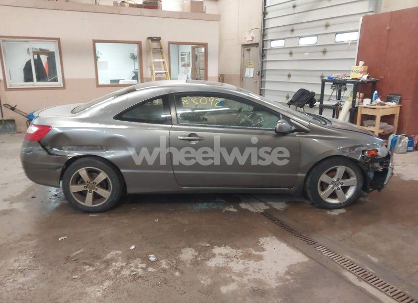 Photo 13 of 2008 Honda Civic EX (VIN 2HGFG12858H541083)