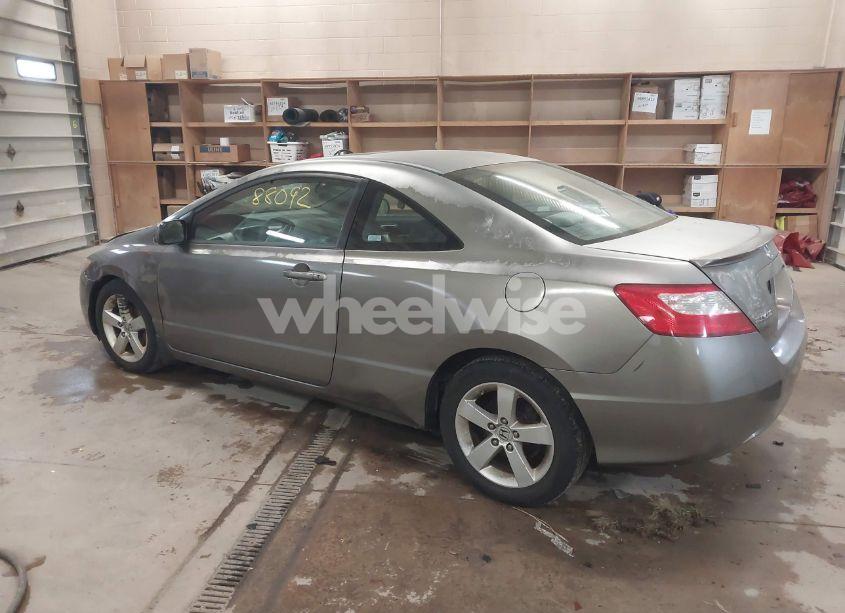 Photo 3 of 2008 Honda Civic EX (VIN 2HGFG12858H541083)
