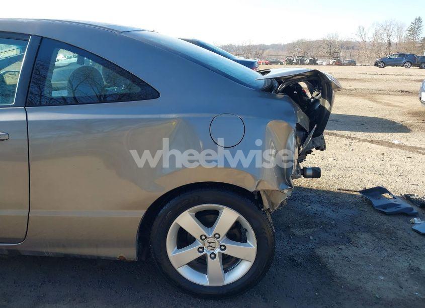 Photo 18 of 2007 Honda Civic EX (VIN 2HGFG12887H546700)