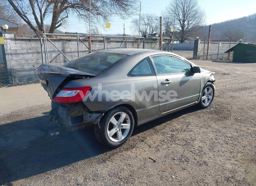 Photo 4 of 2007 Honda Civic EX (VIN 2HGFG12887H546700)