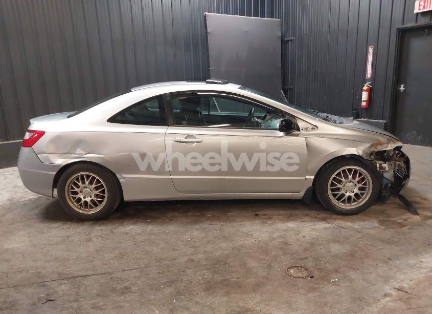 Photo 13 of 2007 Honda Civic EX (VIN 2HGFG12887H583519)