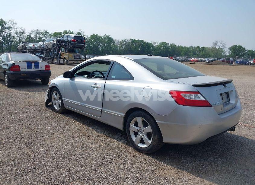 Photo 3 of 2008 Honda Civic EX (VIN 2HGFG12888H518879)