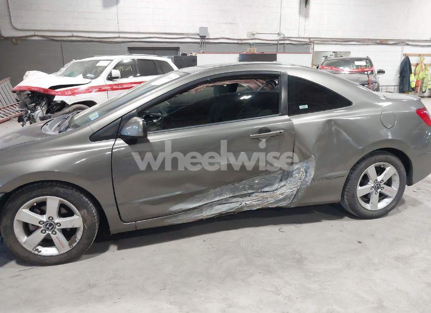 Photo 6 of 2007 Honda Civic EX (VIN 2HGFG12897H544860)