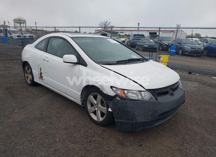 2007 Honda Civic EX (VIN 2HGFG12897H549704) main photo