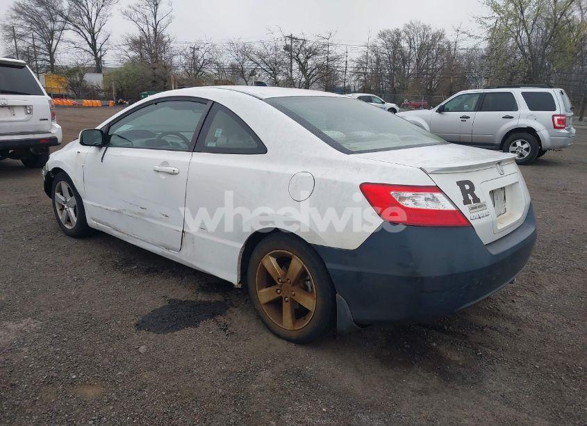 Photo 3 of 2007 Honda Civic EX (VIN 2HGFG12897H549704)