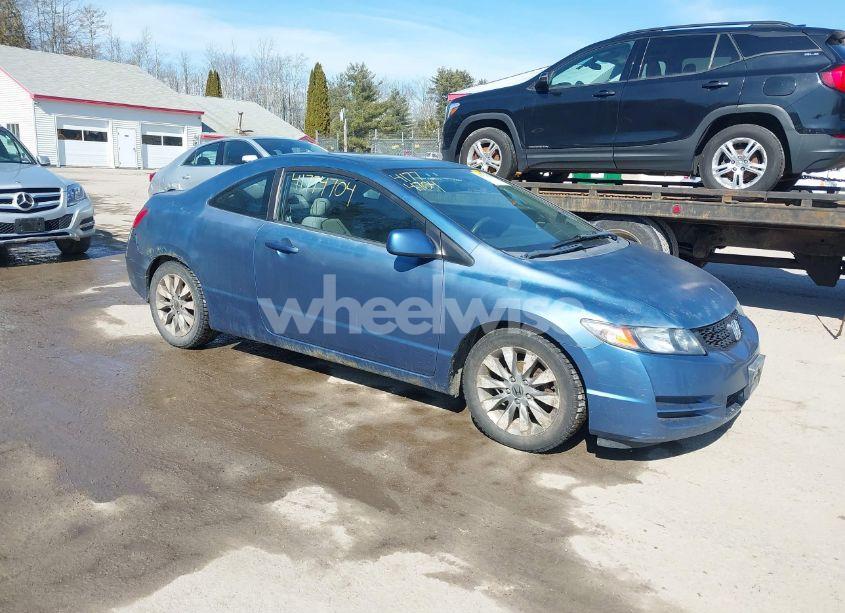 2009 Honda Civic EX (VIN 2HGFG12899H517760) main photo