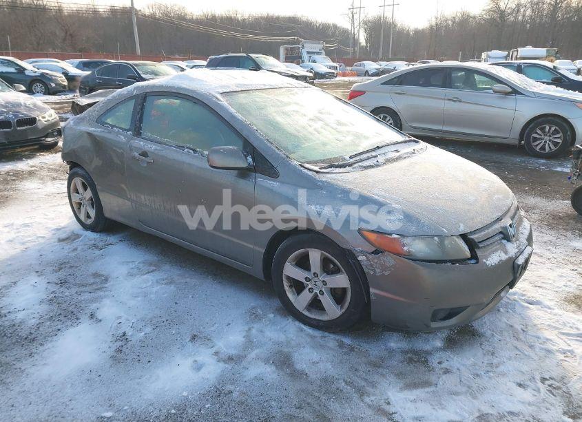 2008 Honda Civic EX-L (VIN 2HGFG12918H518666) main photo