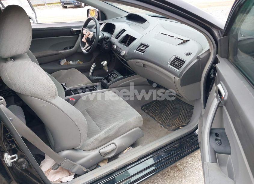 Photo 5 of 2011 Honda Civic LX (VIN 2HGFG1A60BH510248)