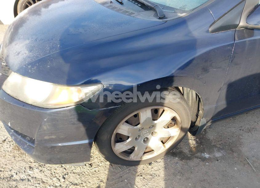 Photo 6 of 2011 Honda Civic LX (VIN 2HGFG1A67BH502051)