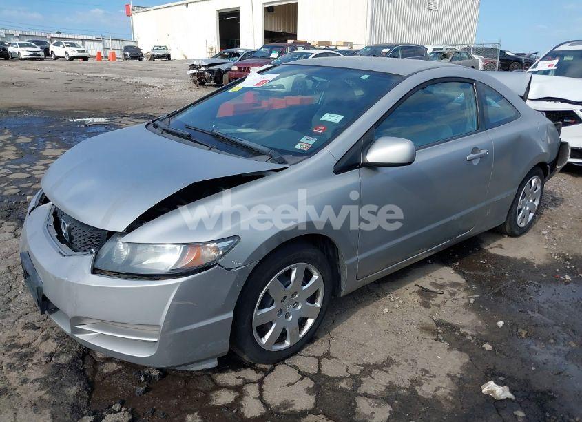 Photo 2 of 2010 Honda Civic LX (VIN 2HGFG1B60AH501790)