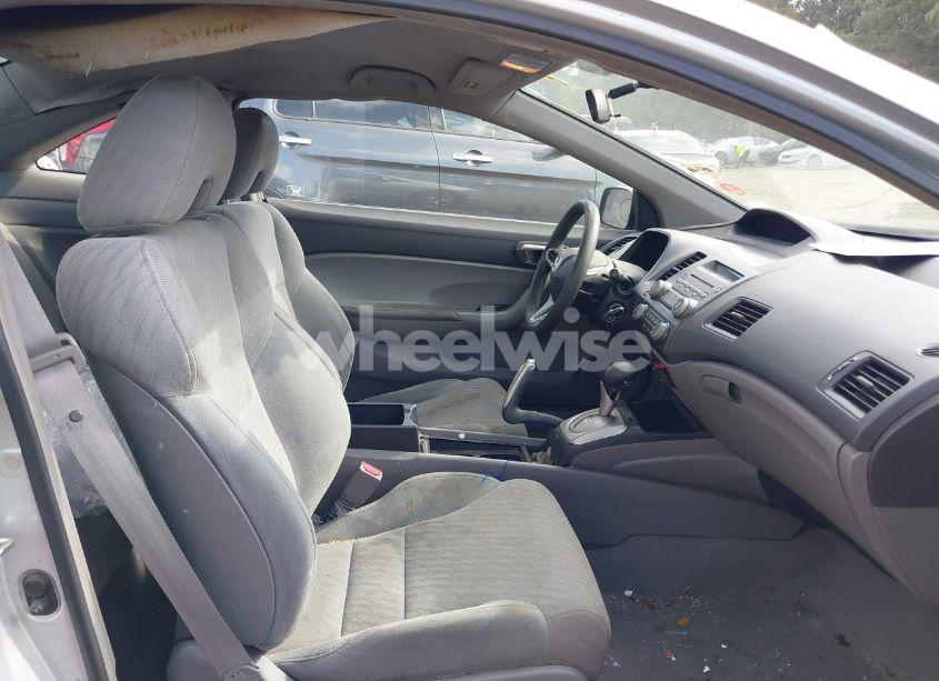 Photo 5 of 2010 Honda Civic LX (VIN 2HGFG1B60AH501790)