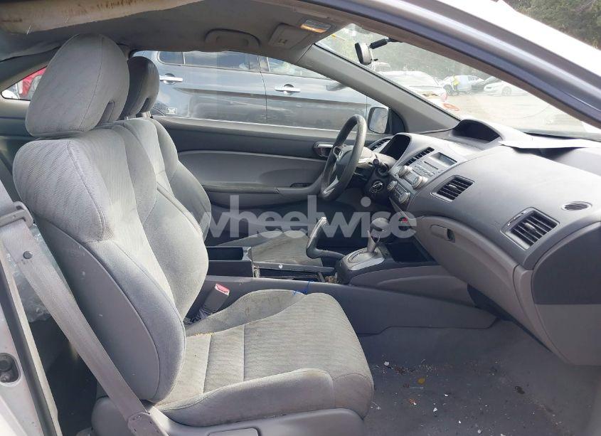 Photo 8 of 2010 Honda Civic LX (VIN 2HGFG1B60AH501790)