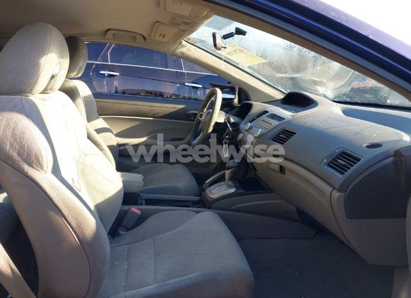 Photo 5 of 2010 Honda Civic LX (VIN 2HGFG1B60AH538287)