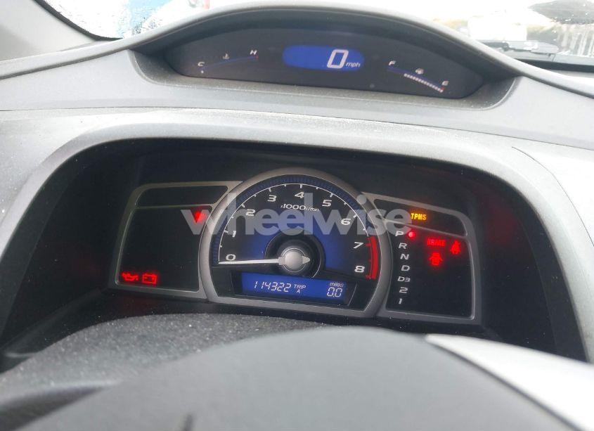 Photo 7 of 2011 Honda Civic LX (VIN 2HGFG1B60BH512077)