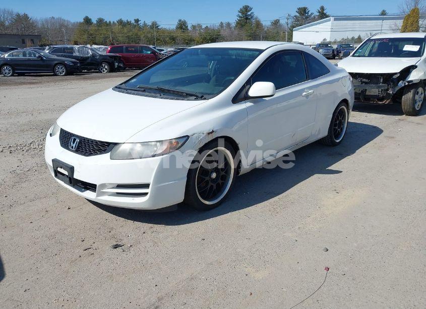 Photo 2 of 2011 Honda Civic LX (VIN 2HGFG1B60BH517926)