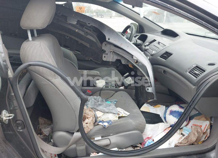 Photo 5 of 2010 Honda Civic LX (VIN 2HGFG1B61AH504746)