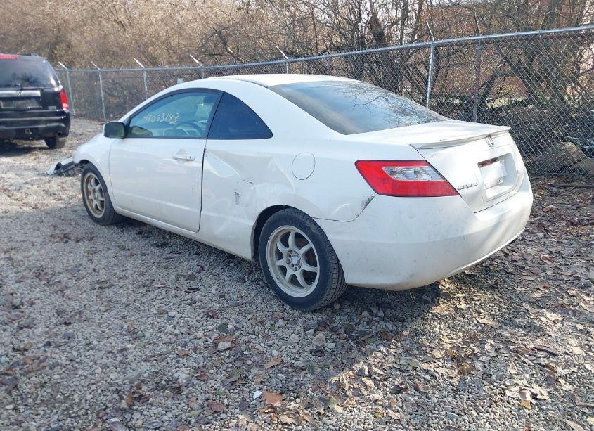 Photo 3 of 2011 Honda Civic LX (VIN 2HGFG1B61BH505722)