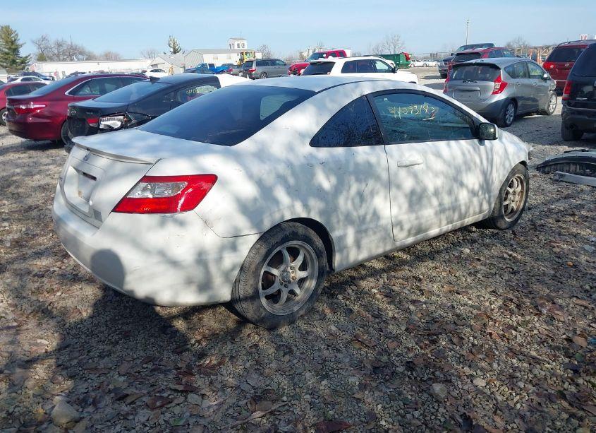 Photo 4 of 2011 Honda Civic LX (VIN 2HGFG1B61BH505722)