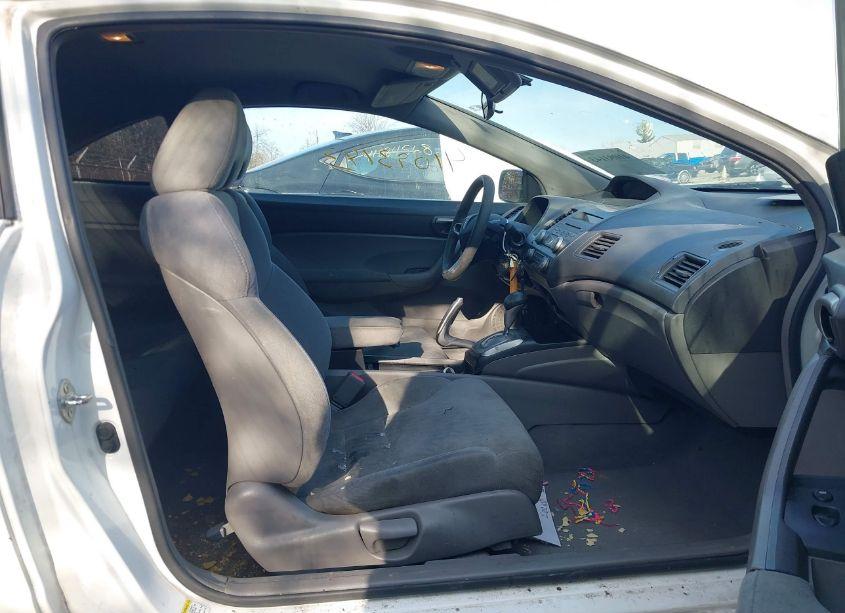 Photo 5 of 2011 Honda Civic LX (VIN 2HGFG1B61BH505722)