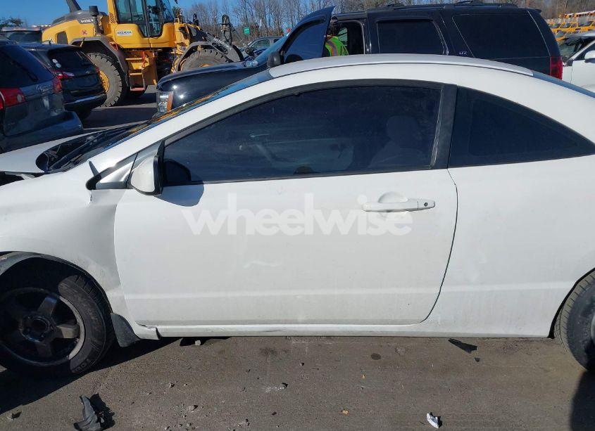 Photo 14 of 2010 Honda Civic LX (VIN 2HGFG1B62AH529445)