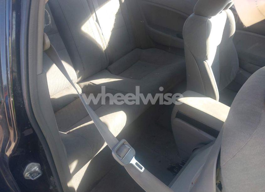 Photo 8 of 2011 Honda Civic LX (VIN 2HGFG1B62BH511819)