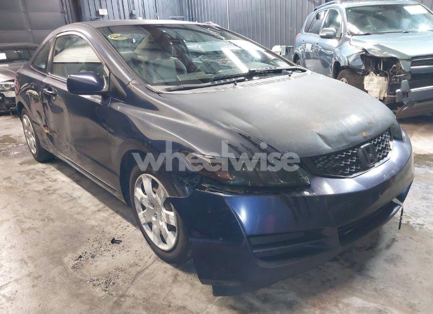 2010 Honda Civic LX (VIN 2HGFG1B63AH505185) main photo