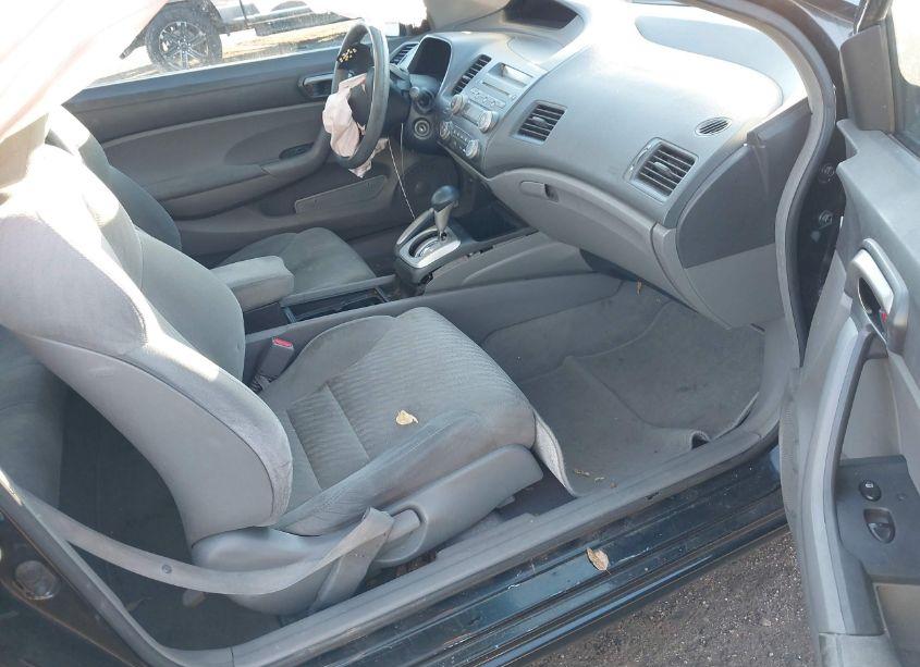 Photo 5 of 2010 Honda Civic LX (VIN 2HGFG1B63AH524139)