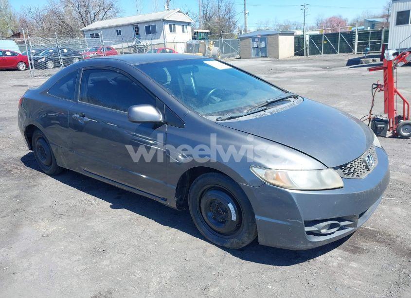 2010 Honda Civic LX (VIN 2HGFG1B63AH535237) main photo