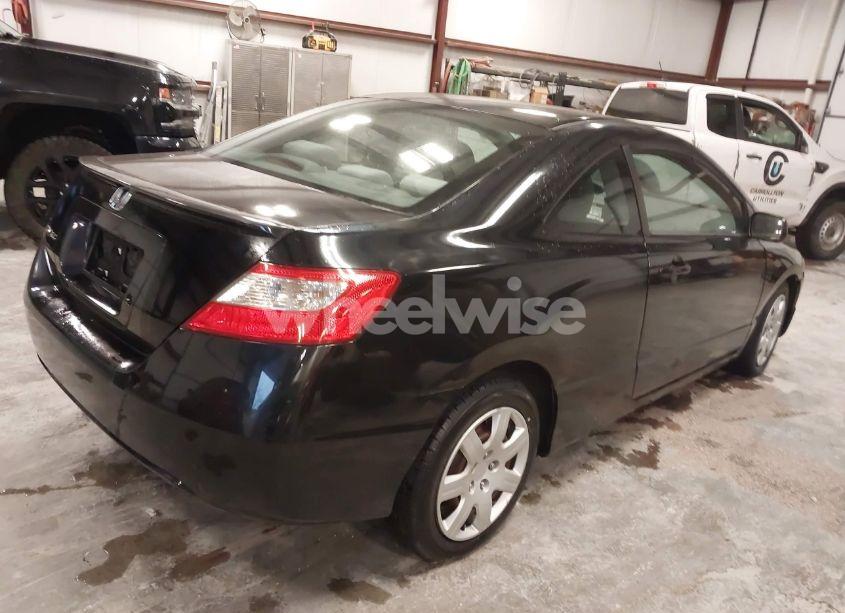 Photo 4 of 2010 Honda Civic LX (VIN 2HGFG1B64AH515871)