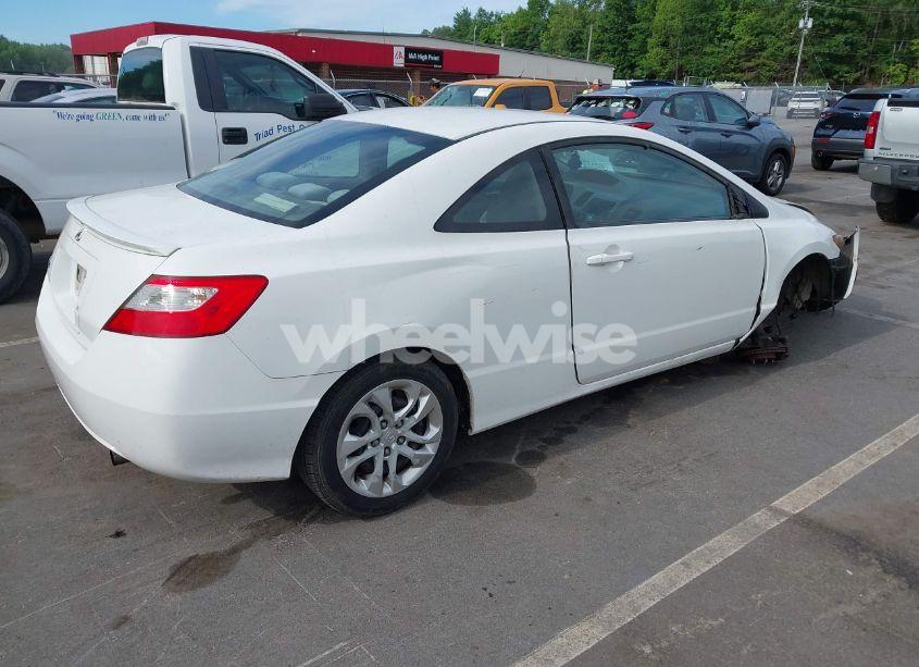 Photo 4 of 2010 Honda Civic LX (VIN 2HGFG1B64AH523971)