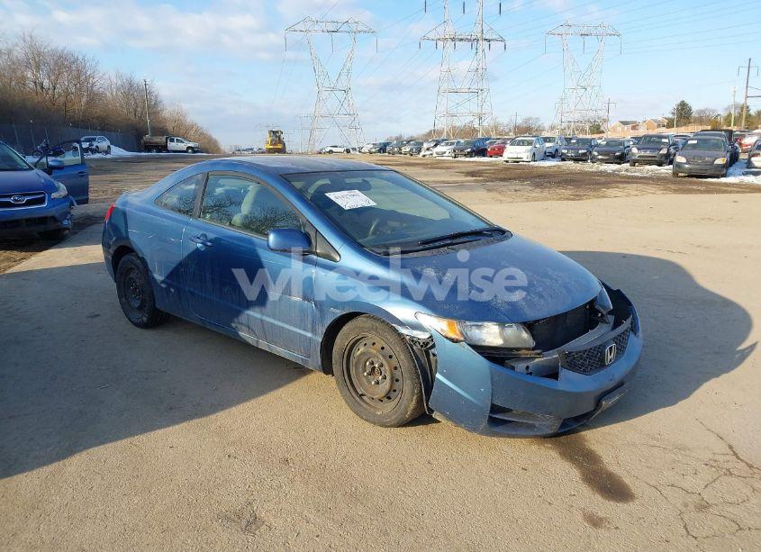 2010 Honda Civic LX (VIN 2HGFG1B65AH519136) main photo
