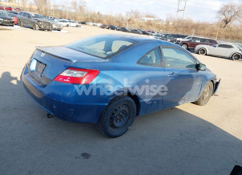 Photo 4 of 2010 Honda Civic LX (VIN 2HGFG1B65AH519136)