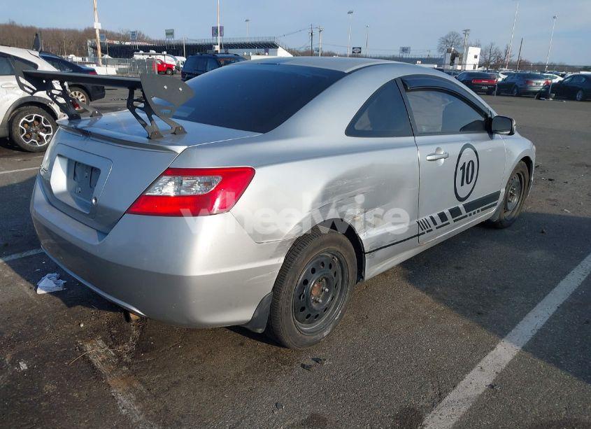 Photo 4 of 2010 Honda Civic LX (VIN 2HGFG1B66AH504614)