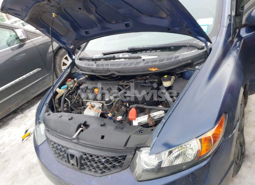 Photo 10 of 2010 Honda Civic LX (VIN 2HGFG1B66AH515080)