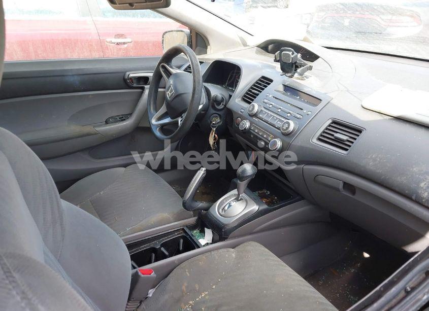 Photo 5 of 2011 Honda Civic LX (VIN 2HGFG1B66BH514528)