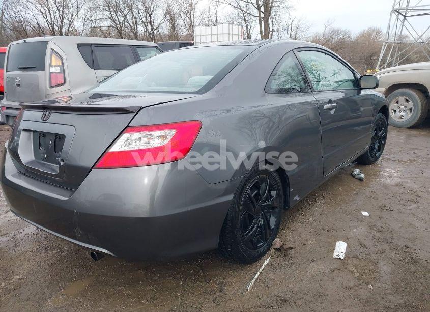 Photo 4 of 2011 Honda Civic LX (VIN 2HGFG1B66BH517204)