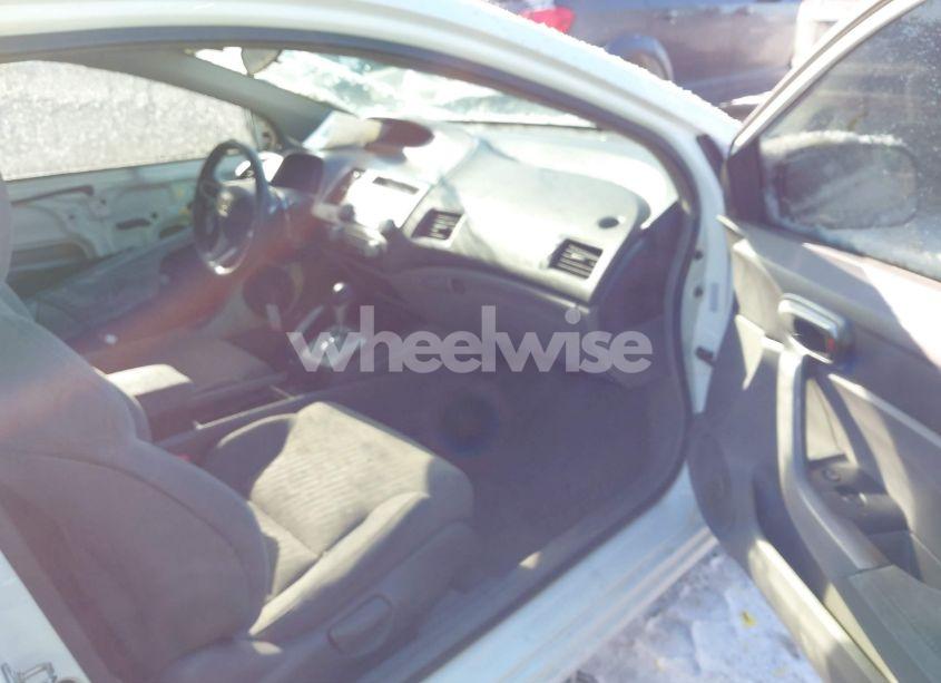 Photo 5 of 2010 Honda Civic LX (VIN 2HGFG1B67AH505531)