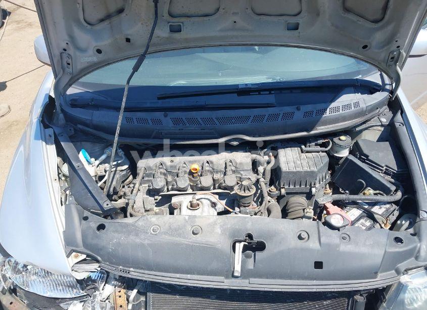 Photo 10 of 2010 Honda Civic LX (VIN 2HGFG1B67AH535385)