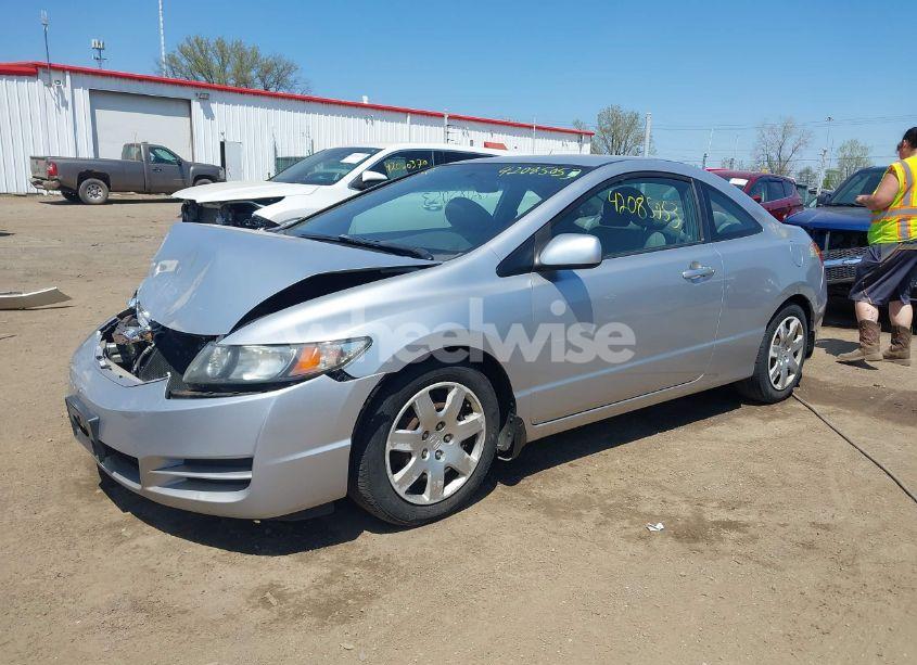 Photo 2 of 2010 Honda Civic LX (VIN 2HGFG1B67AH535385)