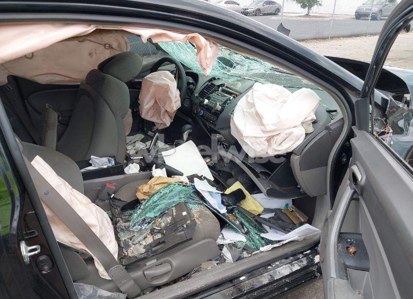 Photo 5 of 2010 Honda Civic LX (VIN 2HGFG1B67AH537878)