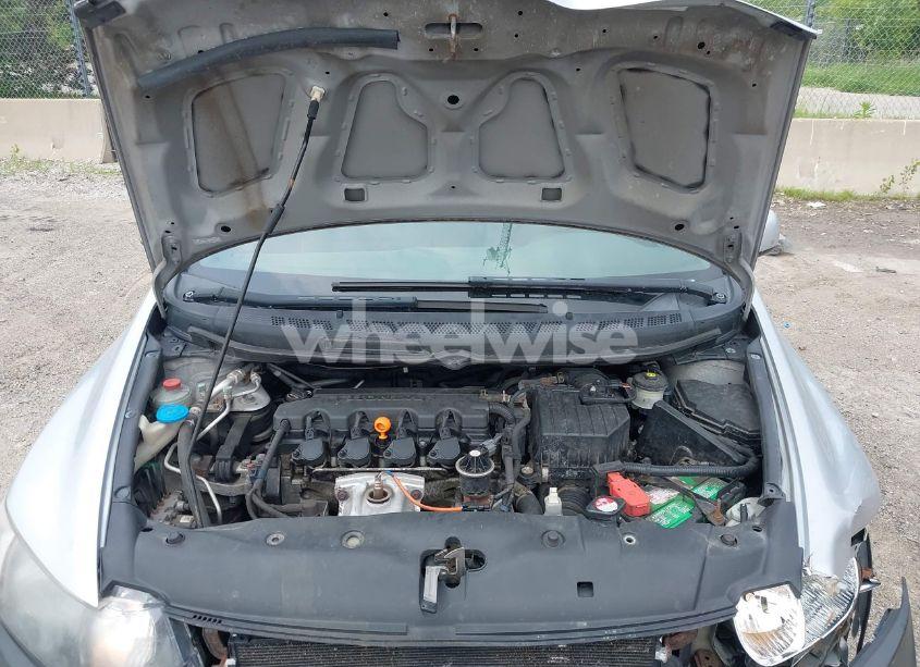Photo 10 of 2011 Honda Civic LX (VIN 2HGFG1B67BH511217)