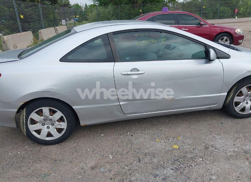 Photo 13 of 2011 Honda Civic LX (VIN 2HGFG1B67BH511217)