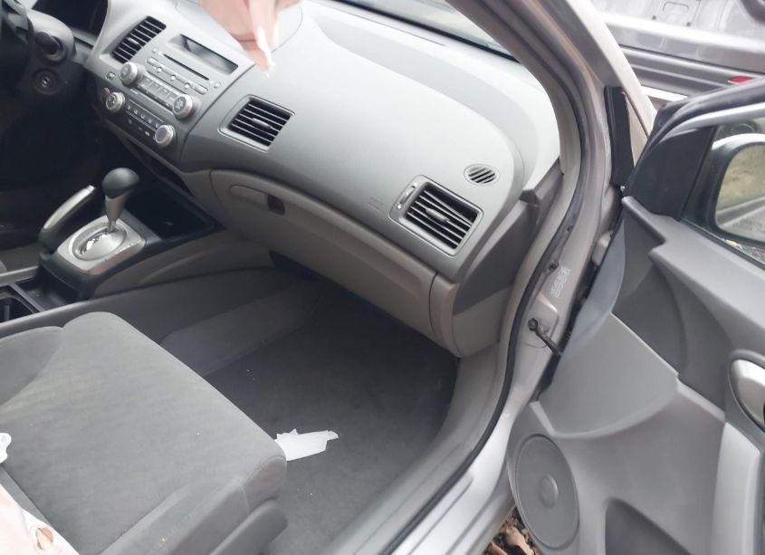 Photo 5 of 2011 Honda Civic LX (VIN 2HGFG1B67BH515106)