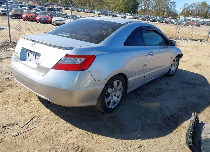 Photo 4 of 2011 Honda Civic LX (VIN 2HGFG1B67BH515817)