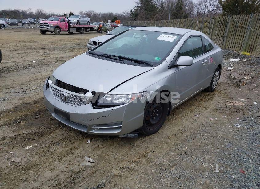Photo 2 of 2011 Honda Civic LX (VIN 2HGFG1B67BH515834)